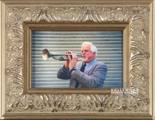  TABLETOP/7X9 JOE K. W/TRUMPET