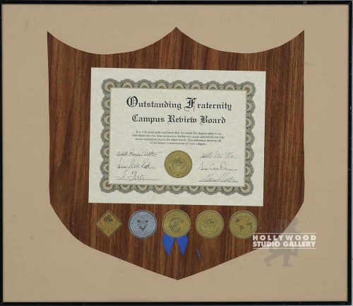 20X22 OUTSTANDING FRAT/CERTIFICATE