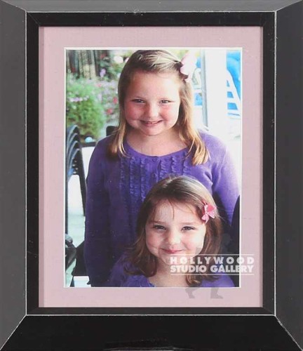 TABLETOP 8X6 2 GIRLS PURPLE TOPS