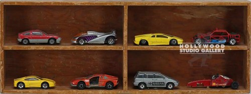 6X15 (4) UNIT WOODN SHELF W/ 8 CARS