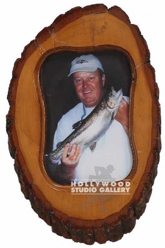 10x7``TREE TRUNK PIC GUY W FISH