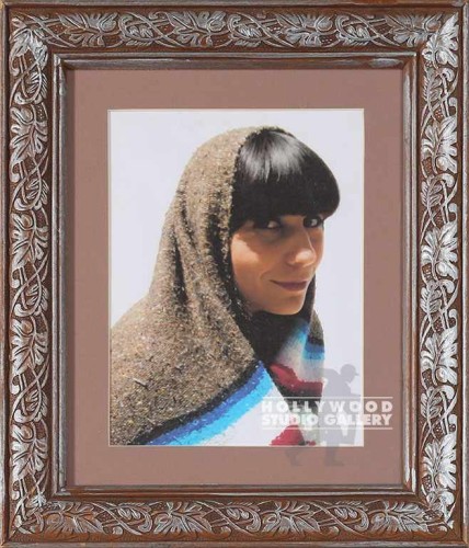 12X10 TABLETOP WOMAN-CLOTH