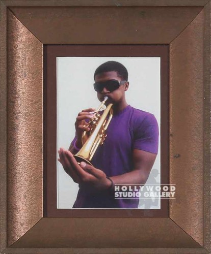 10X8 TABLETOP KOHL W TRUMPET
