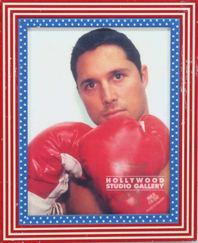 13X11 FLAG FRAME/WHITE GUY/BXNG GLV