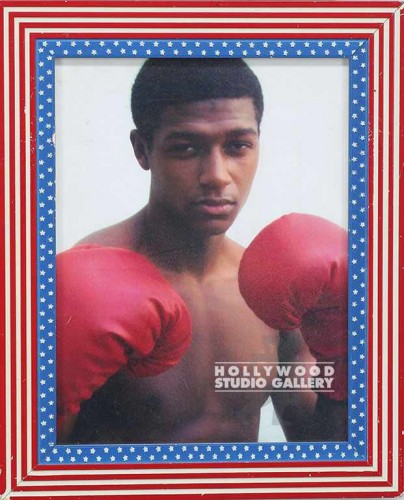 13X11 FLAG FRAME/BLK KID/BOXING GLV