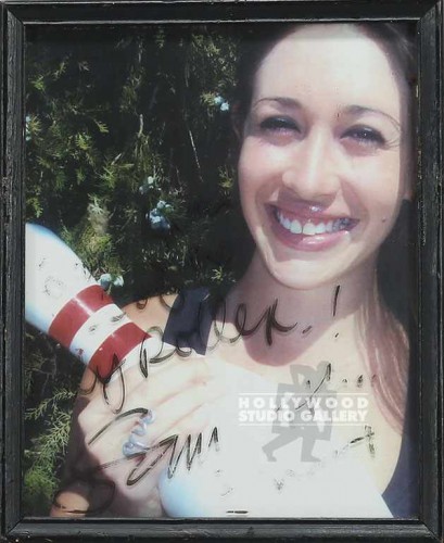 10X8 HEAD SHOT/GIRL W/BOWLING PIN
