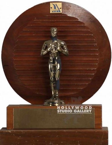 10" TROPHIE/WOOD BASE/