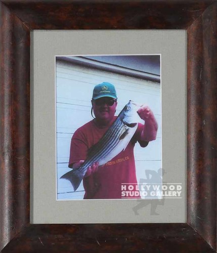 13X11 TABLETOP MAN HOLDING FISH