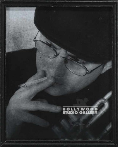 10X9B/W PHOTO/BLK FRM/MAN W/TRUMPET