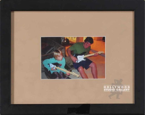 10X12 TABLEATOP DAD,SON W GUITARS