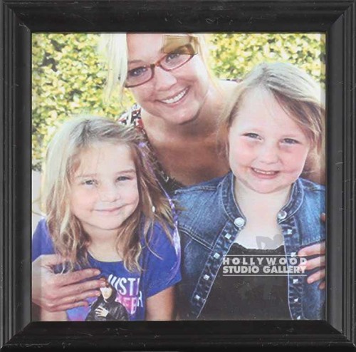 9X9 SWBF/ MOTHER AND TWO KIDS/WHITE