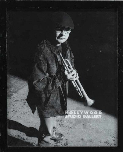 10X9 BLK FRM/ B/W/ MAN AND TRUMPET