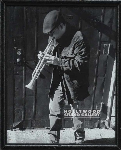 10X9 BLK FRM/ B/W/ MAN WITH TRUMPET