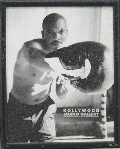 11X9 B&W PHTO/BOXING/ BLACK GUY