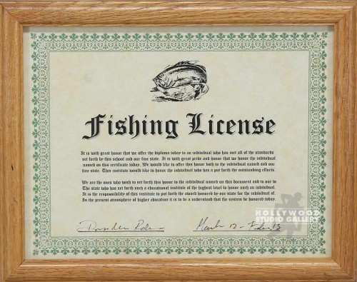 10X12 WOOD FRAME/ FISHING LICENSE
