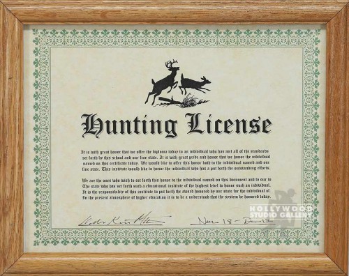 10X12 WOOD FRAME/ HUNTING LICENSE