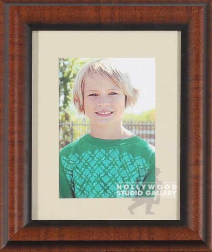 10X8 STND FRM/LIL BOY/ GREEN SHIRT