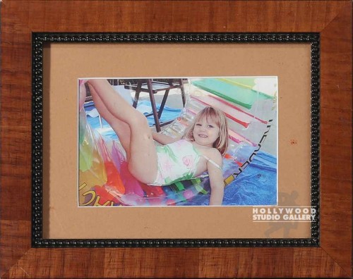 8X10 TABLETOP LIL GIRL ON FLOATIE
