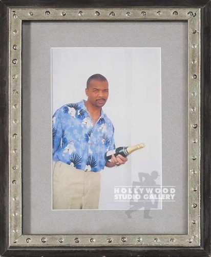 9X7 TABLETOP MAN W CHAMPAGNE BOTTLE