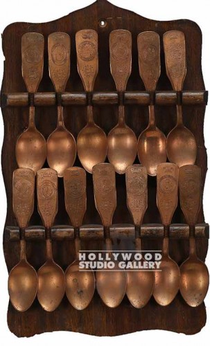 15x9 14 Copper Spoons/Wood Plaque