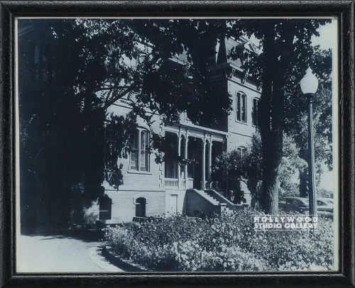9X11 B/W UNIVERSITY BUILDING/BLK