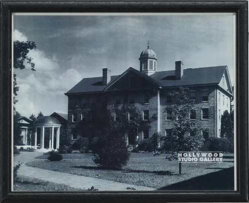 9X11 B/W SCHOOL BUILDNG/GAZEBO/BLK