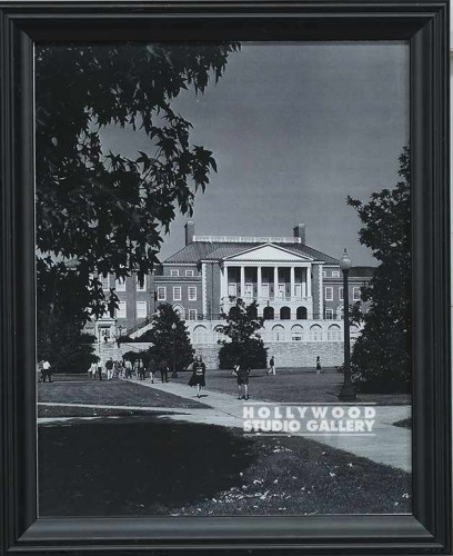 11X9 B/W CAMPUS/BUILDING/SCHOOL/BLK