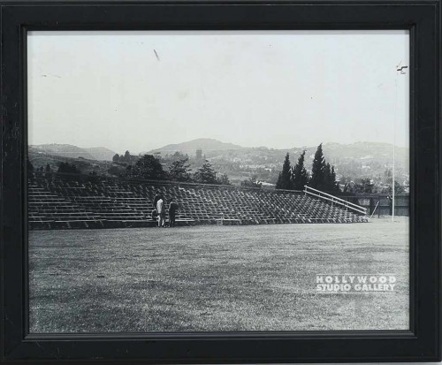 9X11 B/W BLEACHERS/ STADIUM/BLK