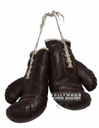 11 BROWN BLOXING GLOVES