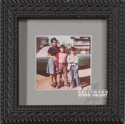 6X6 TABLETOP MOM & 2 BOYS