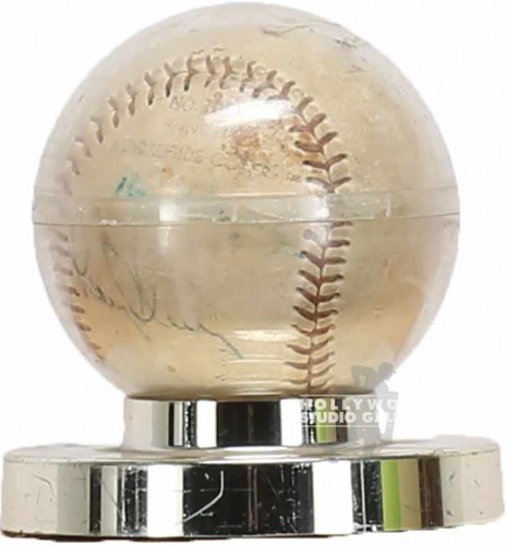 4" GOLD BASEBALL IN PLEXI CASE