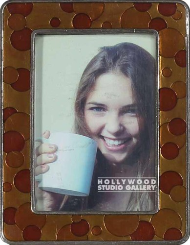 7X6 TABLETOP GIRL W COFFEE CUP
