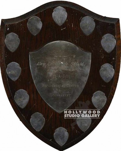 16x13 SHIELD PLAQUE SILVER AWARD