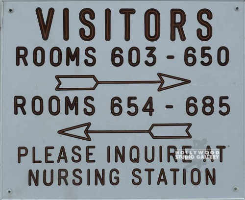 13X16 VISITORS MEDICAL SIGN