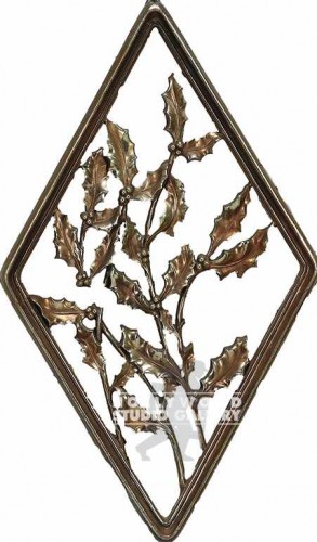 17X10 GOLD PLASTIC FLORAL DIAMOND