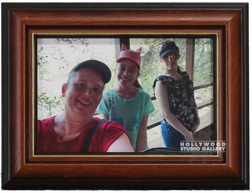 6x8 TABLETOP MOM & 2 DAUGHTERS