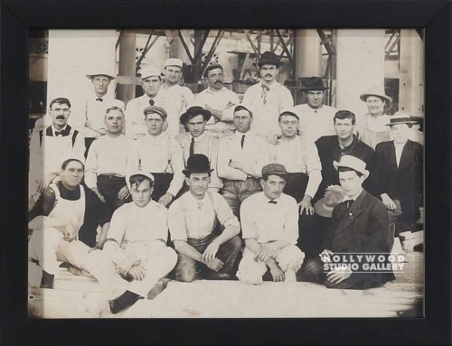 9X7 VINTAGE GROUP PHOTO FRM