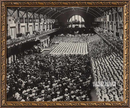 10x9 CONF B W PHOTO FRM.