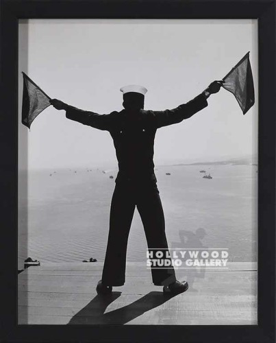 11X9 B W SAILOR W FLAGS