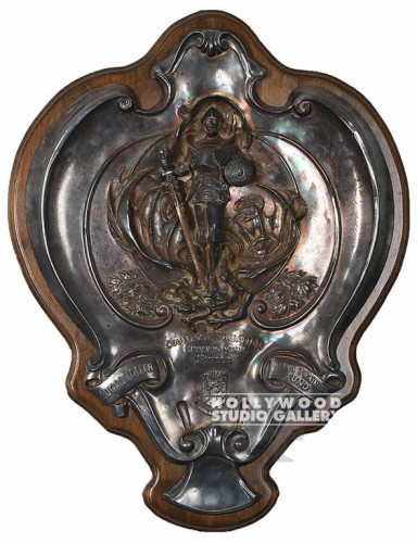 31x24 Metal Shiled w Knight