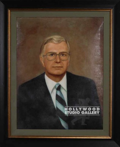 41X33 BUSSINESS MAN/GOLD FRAME