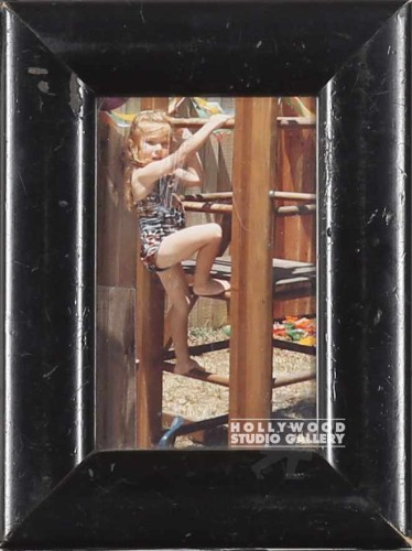 SBW 6X4 Little Girl/Climbing    11