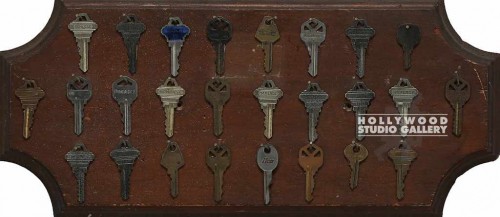 8x18 Key Rack Holder w/ Keys