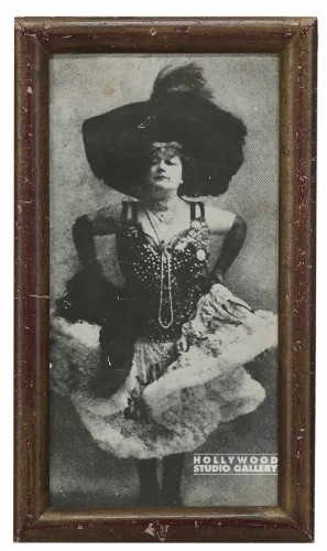 8x14 B/W ACTRESS/HAT/DRESS/GLOVES