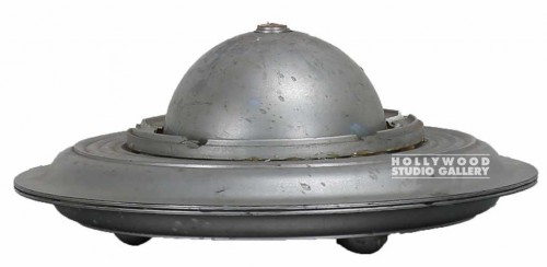 WILLY`S SILVER UFO MODEL