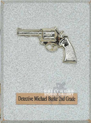 8x6 Gun Wood Wall Plaque