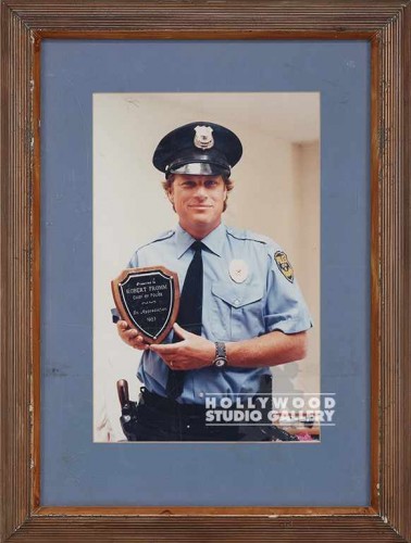 21x16 POLICEMAN PHOTO/PLAQUE/WOOD