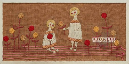 16X32 BURLAP-YARN 2 GIRLS-FLOWERS/