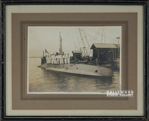 8X10 PERIOD/SEPIA/SAILORS ON SUB-B3