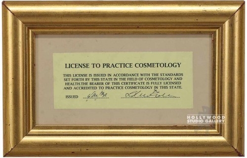8x12 Cosmetology Lic./Gold Frame